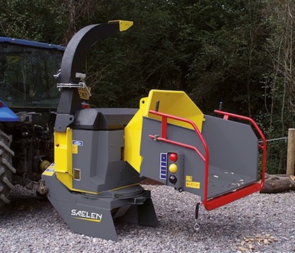 Broyeurs de branches thermiques sur chassis routier